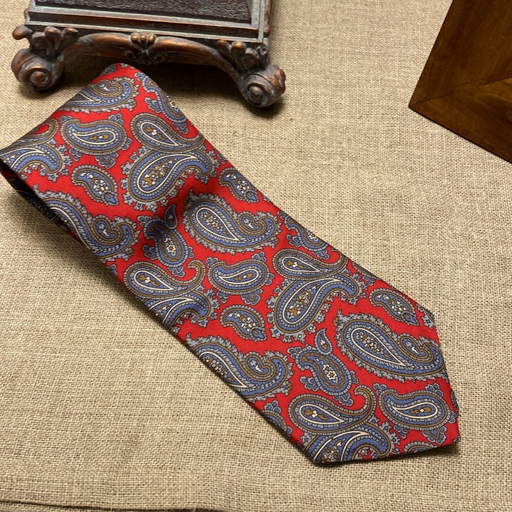 Reed St James 100% silk tie